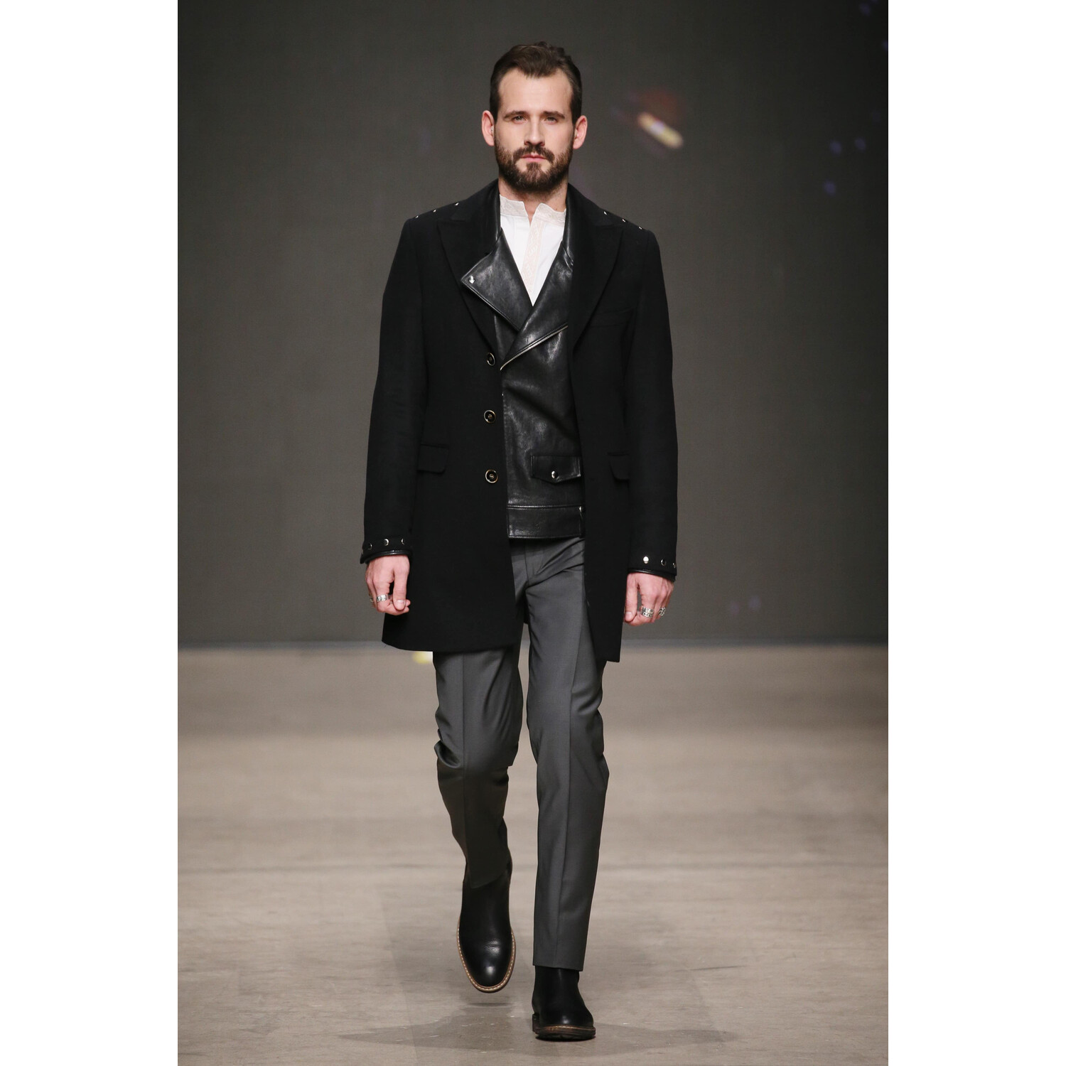 Фото 21DOT12 | The Twenty One Twelve Fall 2019 Ready-to-Wear / 21DOT12 | The Twenty One Twelve осень-зима 2019 / Неделя моды: Москва
